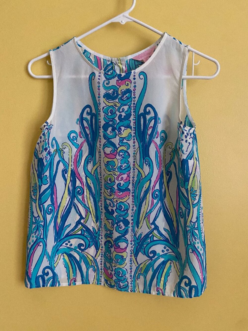 Lilly Pulitzer 100% Silk Sleeveless print shell top